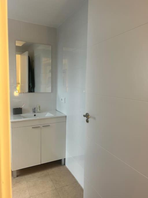 Petite California Duenas Apartamento Sevilha Exterior foto