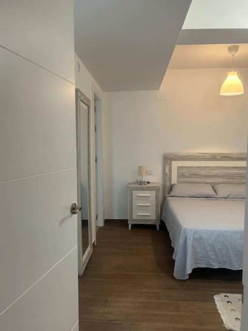 Petite California Duenas Apartamento Sevilha Exterior foto